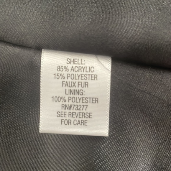 Apt9 Faux Fur Vest with Belt- two fasten hooks- size Small - Picture 7 of 9